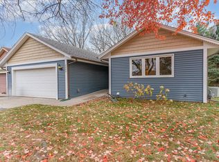 2009 Vienna Ln, Eagan, MN 55122