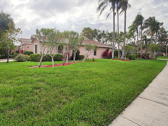 Choice Corner Location!