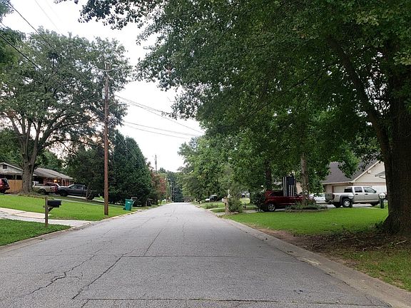 4th image of 763 Sherwood Dr