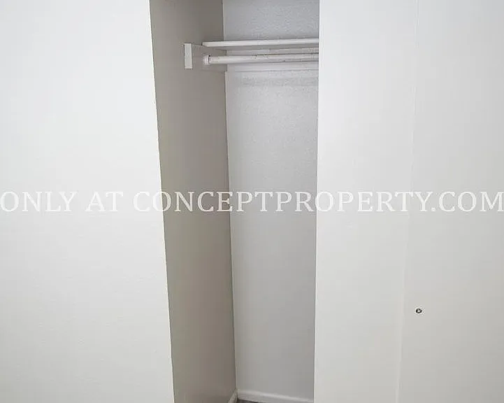 6660 S 1300 W — Photo 58