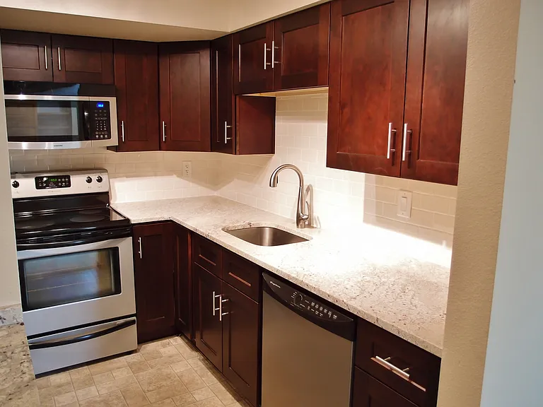 2892 Shadow Creek Dr #312 — Photo 2
