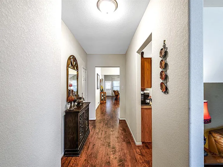 3203 Dale Ridge Trl — Photo 5
