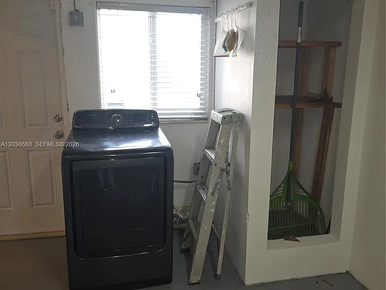 2532 Garfield St — Photo 35
