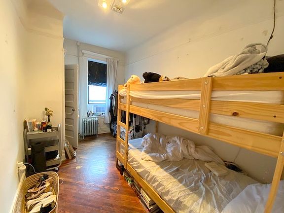 3rd image of 499 Washington Ave #3R