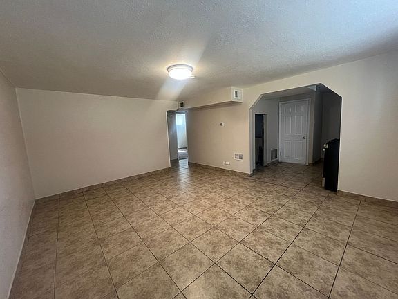 3rd image of 1430 Boston St #1/2