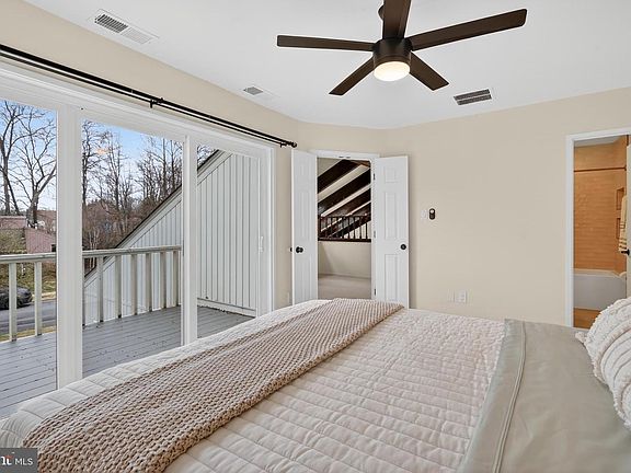 4th image of 9329 Raintree Rd