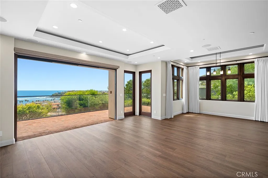 5 bed, 3715 sqft, $20,000 — Photo 1