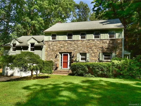 65 Waranoke Road, Manchester, CT 06040