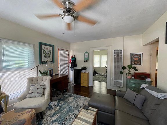 4th image of 4649 33rd St #4649