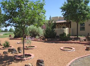 12 Hondo Ct, Los Lunas, NM 87031