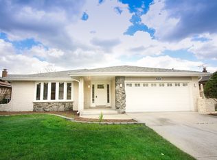 9127 S Komensky Ave, Oak Lawn, IL