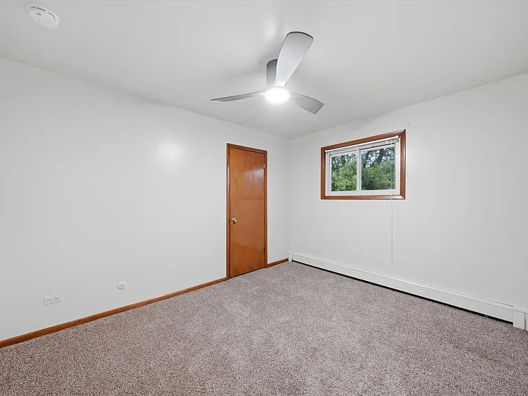 2521 Lewis St — Photo 11