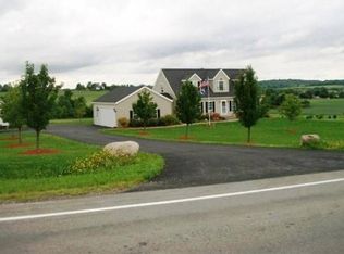 2540 Whalen Rd, Bloomfield, NY 14469