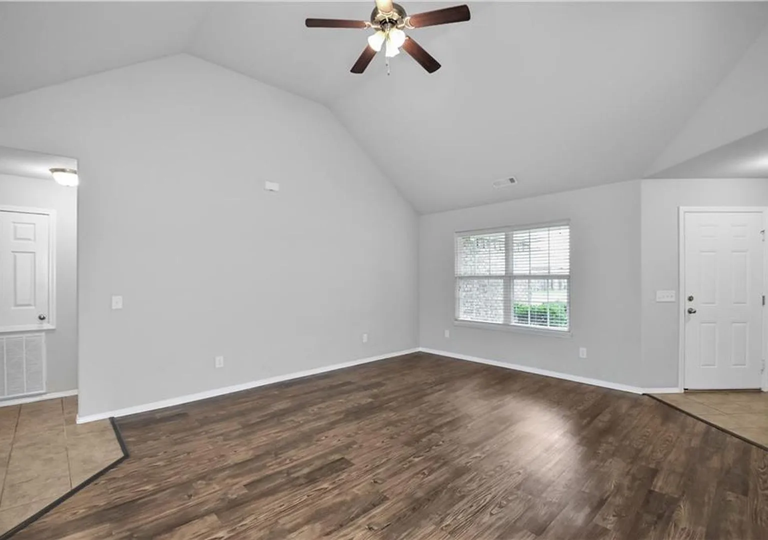 Great home near Bentonville West — Photo 3