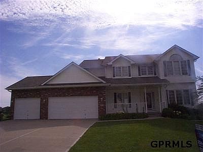 2nd image of 403 Castle Pine Dr