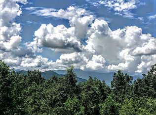 274 Middle Creek Rd, Cosby, TN 37722