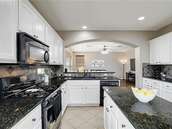 3rd image of 160 Camp Creek Ct