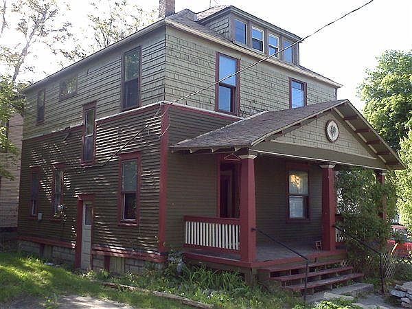1st image of 1 Fuller Ave SE
