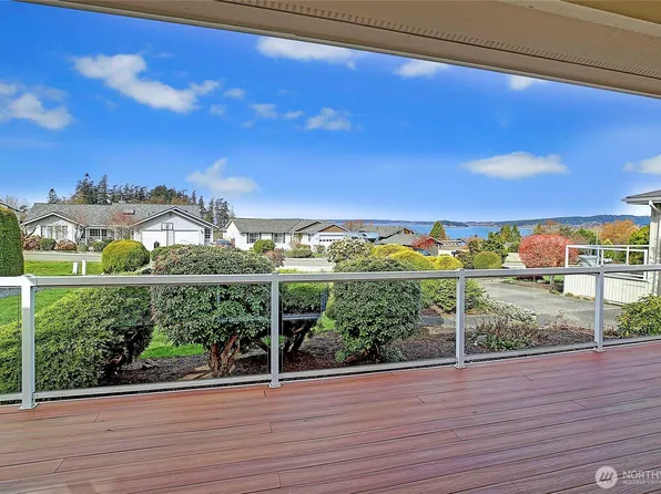 753 Sandstone Lane, Camano Island, WA 98282
