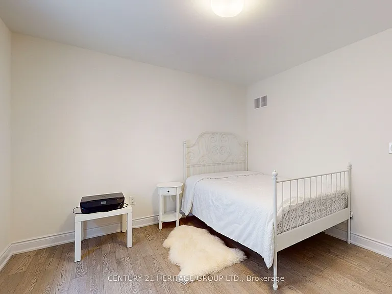 1409 Blackmore St — Photo 19