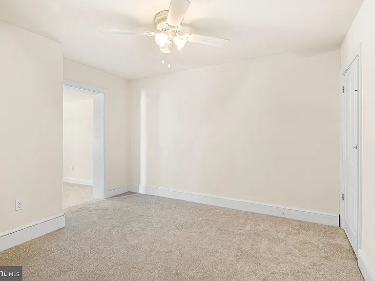 146 W 1st Ave — Photo 8