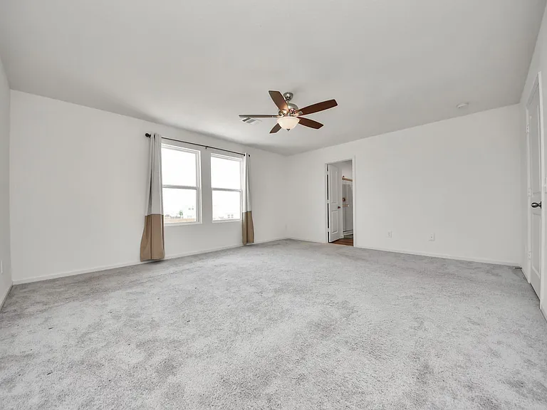1021 Pin Cherry Ln — Photo 18
