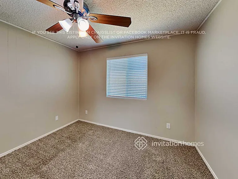 4408 N 90th Dr — Photo 10