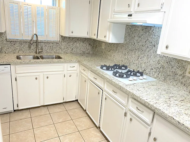 22303 N Fork Dr — Photo 5