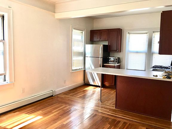 5th image of 295 Hayward St Floor 1