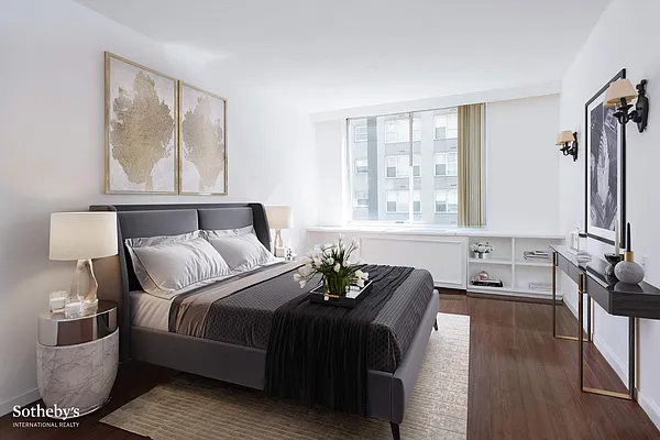 Sold by Sotheby's International Realty | media 3
