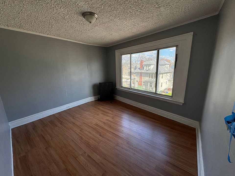 2nd image of 36 Shepard Ave #12R