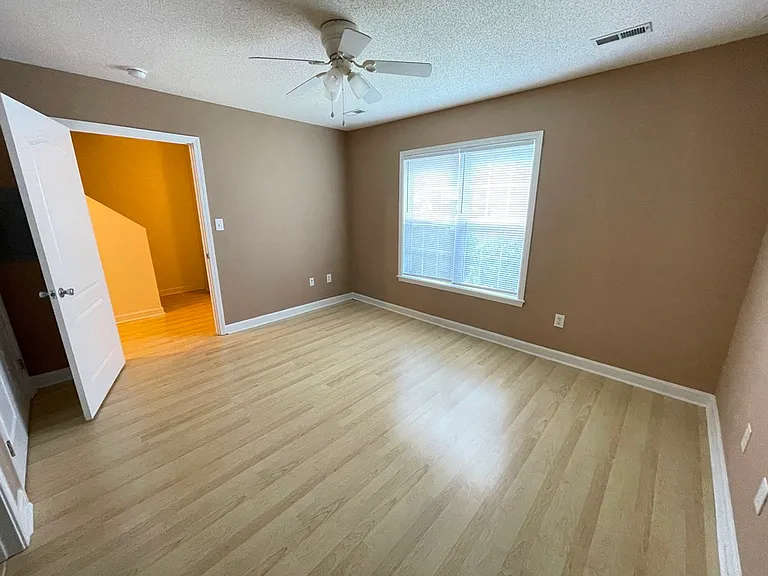 3436 Westgate Dr — Photo 17