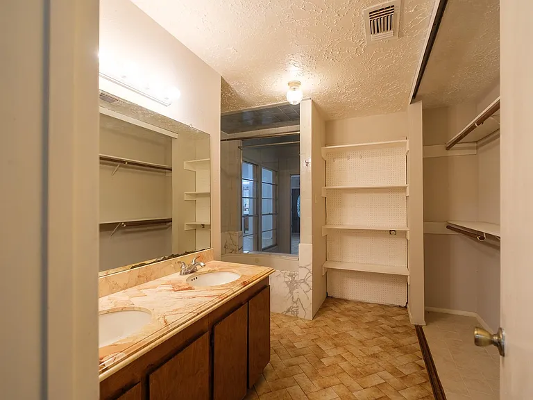 7521 Brookleaf Dr — Photo 8
