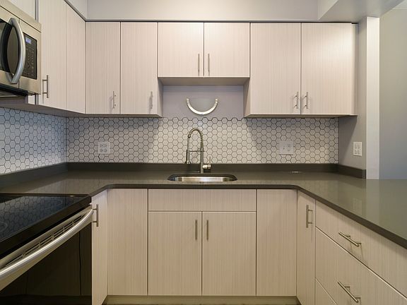 3rd image of 300 Circle Ave APT 3K
