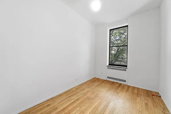 Rented by Vector New York, LLC | media 9