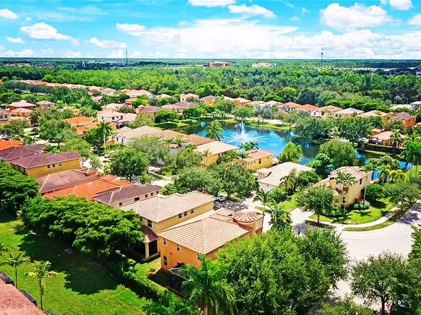 10140 Tin Maple Dr Unit 23, Estero, FL 33928
