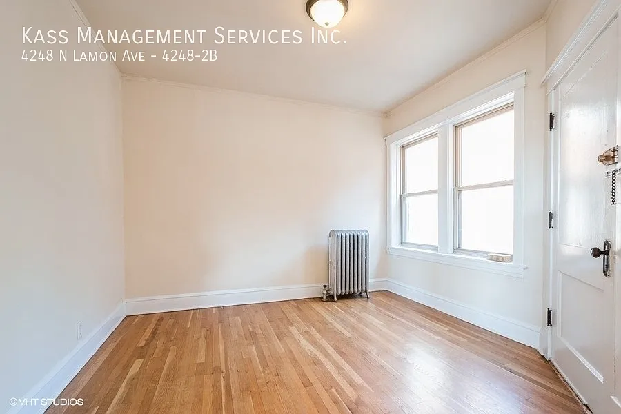 Gorgeous and Spacious 1 bed in Portage Park - Close to Blue Line — Photo 4