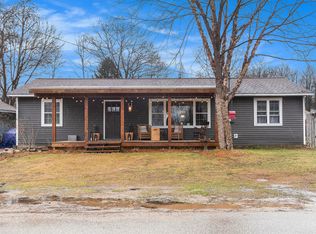 72 Munn St, Hesperia, MI 49421