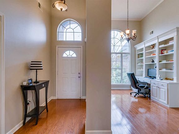 4th image of 180 Seawood Dr