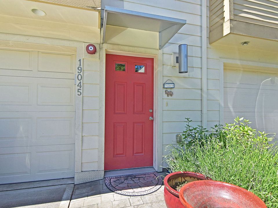 1st image of 19045 14th Ct NE