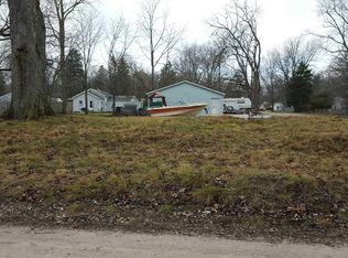 7907 McLain Ave, Lambertville, MI 48144