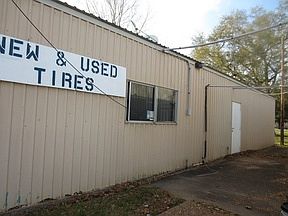 1st image of 206 S Columbia Dr