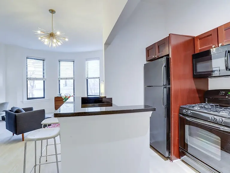 1765 R St NW #201 — Photo 6
