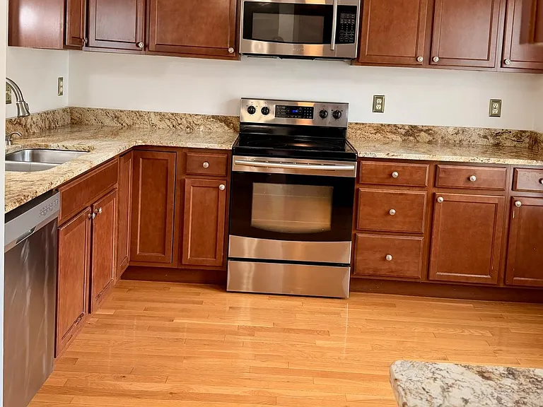 15765 Haynes Rd — Photo 3