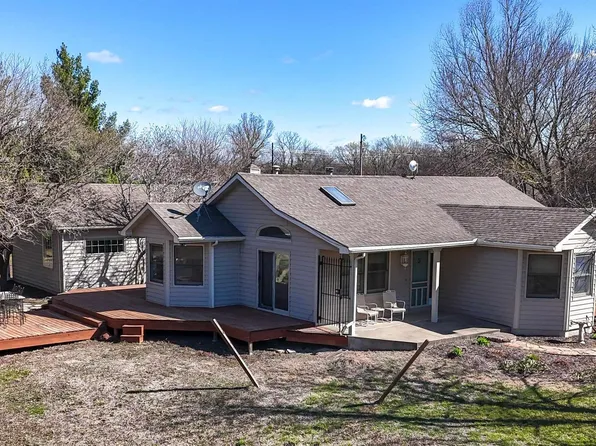 9329 NW Wilson Rd, Topeka, KS 66618