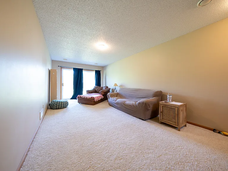 8772 Coburn Ct — Photo 17