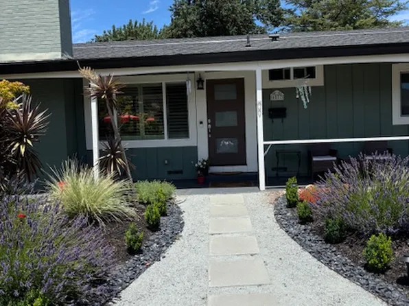 6837 Oak Leaf Dr, Santa Rosa, CA 95409