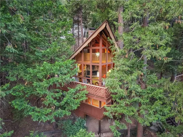 24379 Bernard Dr, Crestline, CA 92325