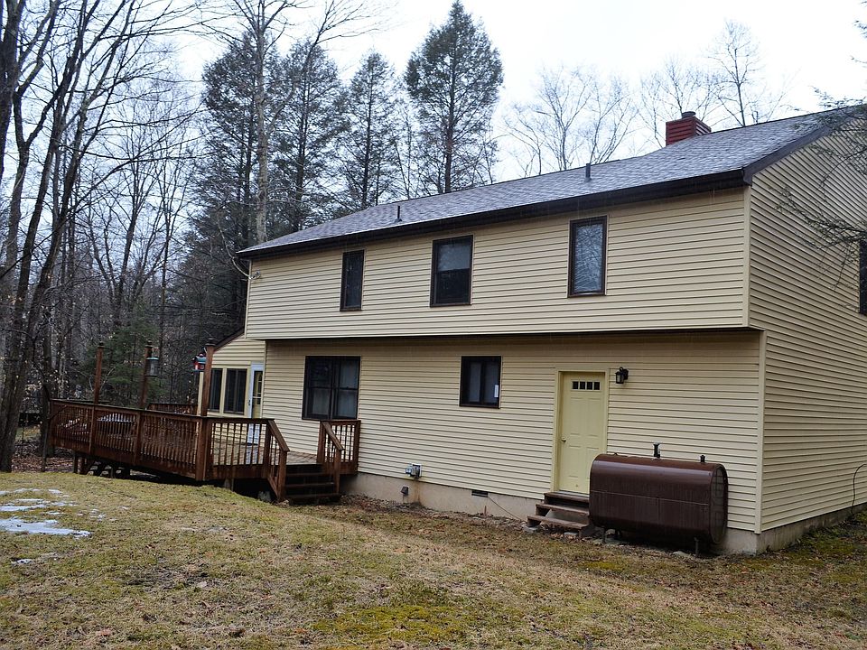 2nd image of 526 Sir Jeoffrey Ct
