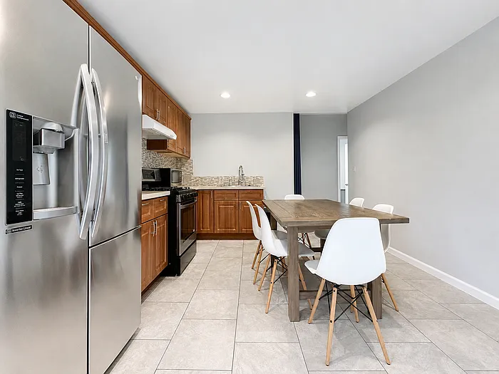1 bed, 1.0 bath, $1,100 — Photo 4